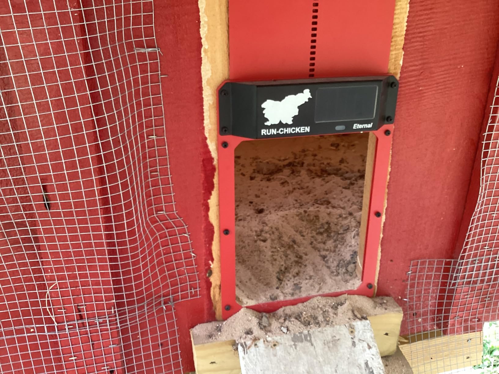 RUN-CHICKEN Door Eternal - Solar Automatic Chicken Coop Door with Built-in Solar Power & Battery Backup, Smart App & Timer Control, Weatherproof Aluminum, Predator-Proof, Easy to Install (Red) customer photo 1
