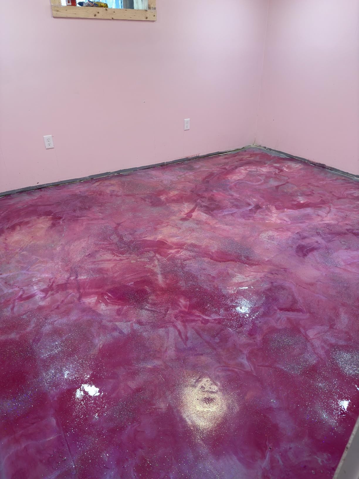 Clear Floor Epoxy Resin for Garages, Basements, Warehouses, Retail Stores and More | Highly Durable | Resistant to Scratches, Spills, and Stains | 1.5 Gallon Kit | 5.7 L customer photo 2