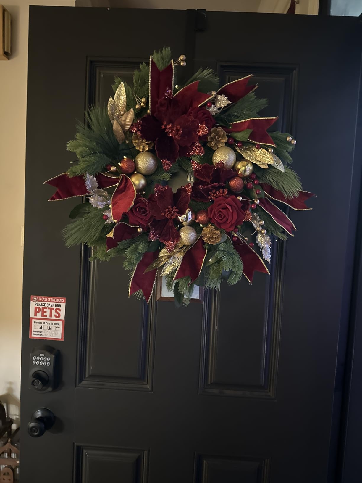 Christmas Wreaths for Front Door, Soomeir 24 Inch Outdoor Christmas Wreath with Lights, Large Prelit Wreath for Holiday Winter Window Outdoor Indoor Xmas customer photo 2