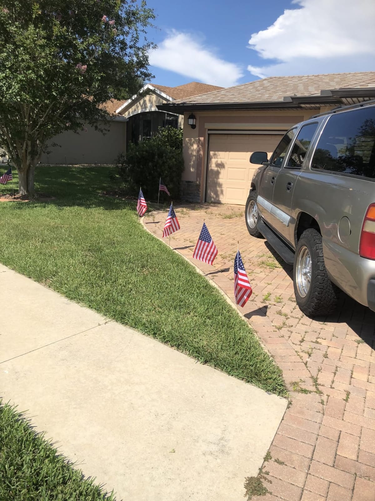 12 Pcs 12x18 Inch American Flags on Stick for Outside Multi-Purpose Use | USA Stick Flag with Handheld and Grounded Flagpole, Labor Day Decorations, Patriotic 250th Anniversary 4th of July Decor customer photo 2
