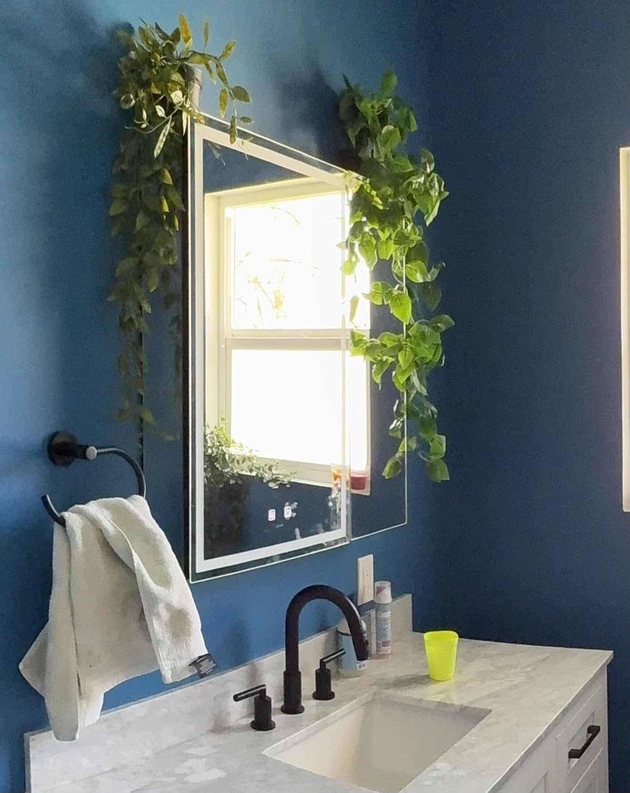 GANPE LED Lighted Bathroom Medicine Mirror Cabinet with Sockets & USBs, Anti-Fog Dimmable Light and Color Adjustment, Easy to Install Aluminum Cabinet (20 * 28 Left Hinge) customer photo 1