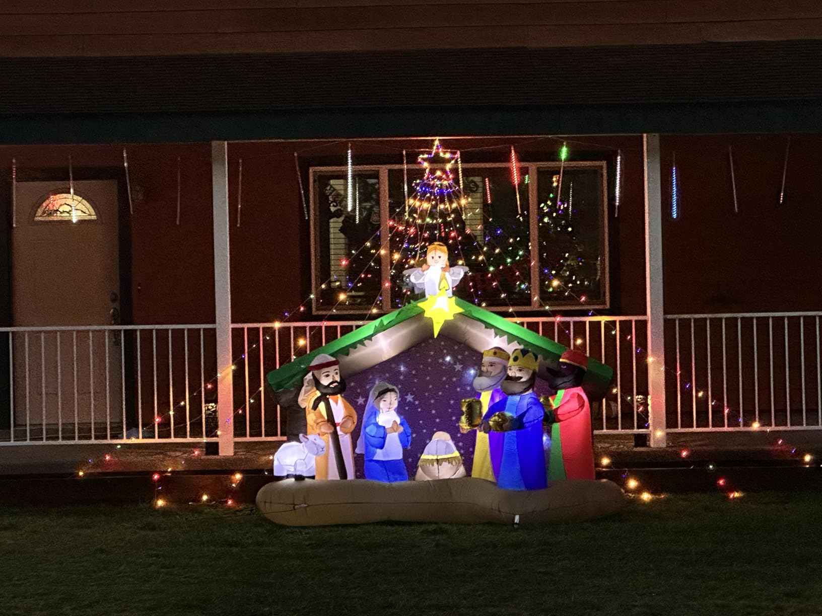 8 FT Christmas Inflatables Nativity Scene Outdoor Decorations, Christmas Blow Up Yard Decorations Nativity Sets for Garden Lawn Xmas Decor customer photo 1