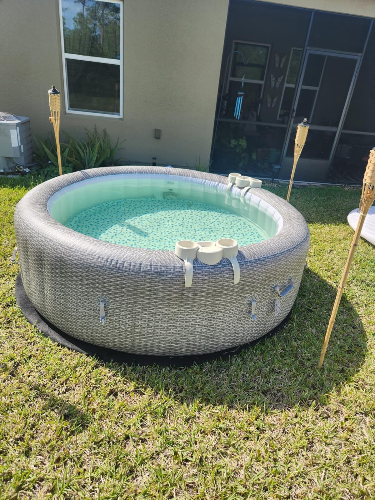 Coleman SaluSpa Sicily Energy-Efficient 5-7 Person Inflatable Hot Tub | Smart AirJet Portable Outdoor Spa, EnergySense Insulated Cover, Freeze Shield Technology, 180 Soothing Jets, 85