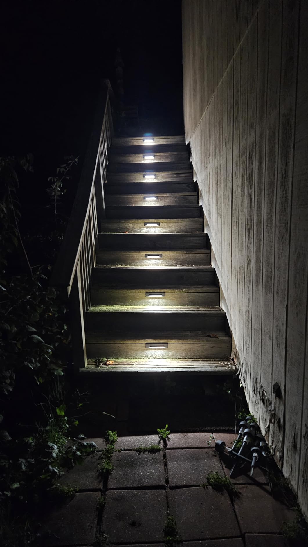 CLOUDY BAY [12 Pack] 3 Color Low Voltage 12-24V LED Step Lights Outdoor, 2.5W Landscape Cutoff Stair Riser Light, Deck Step Lights Exterior Accent Lighting Fixtures, Wet Location, Black customer photo 1
