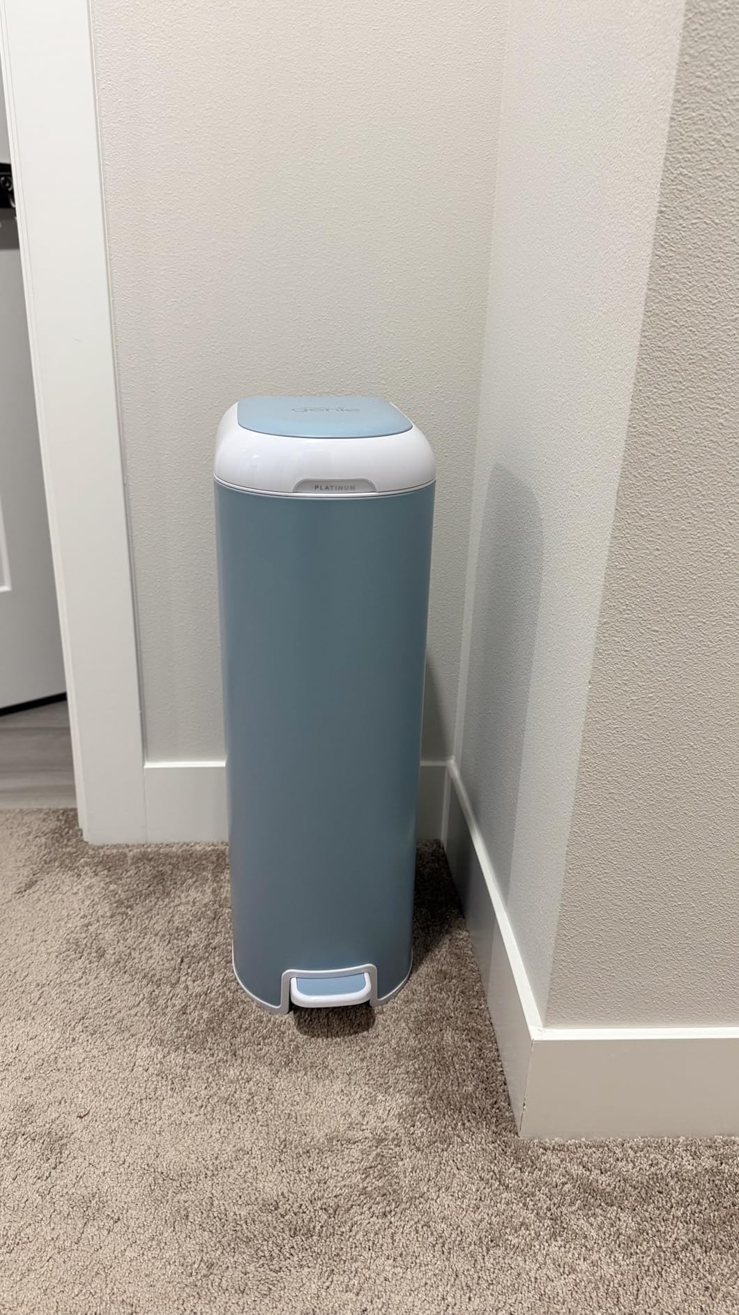 Diaper Genie Platinum Pail | Hands-free odour-locking diaper pail (white) customer photo 2