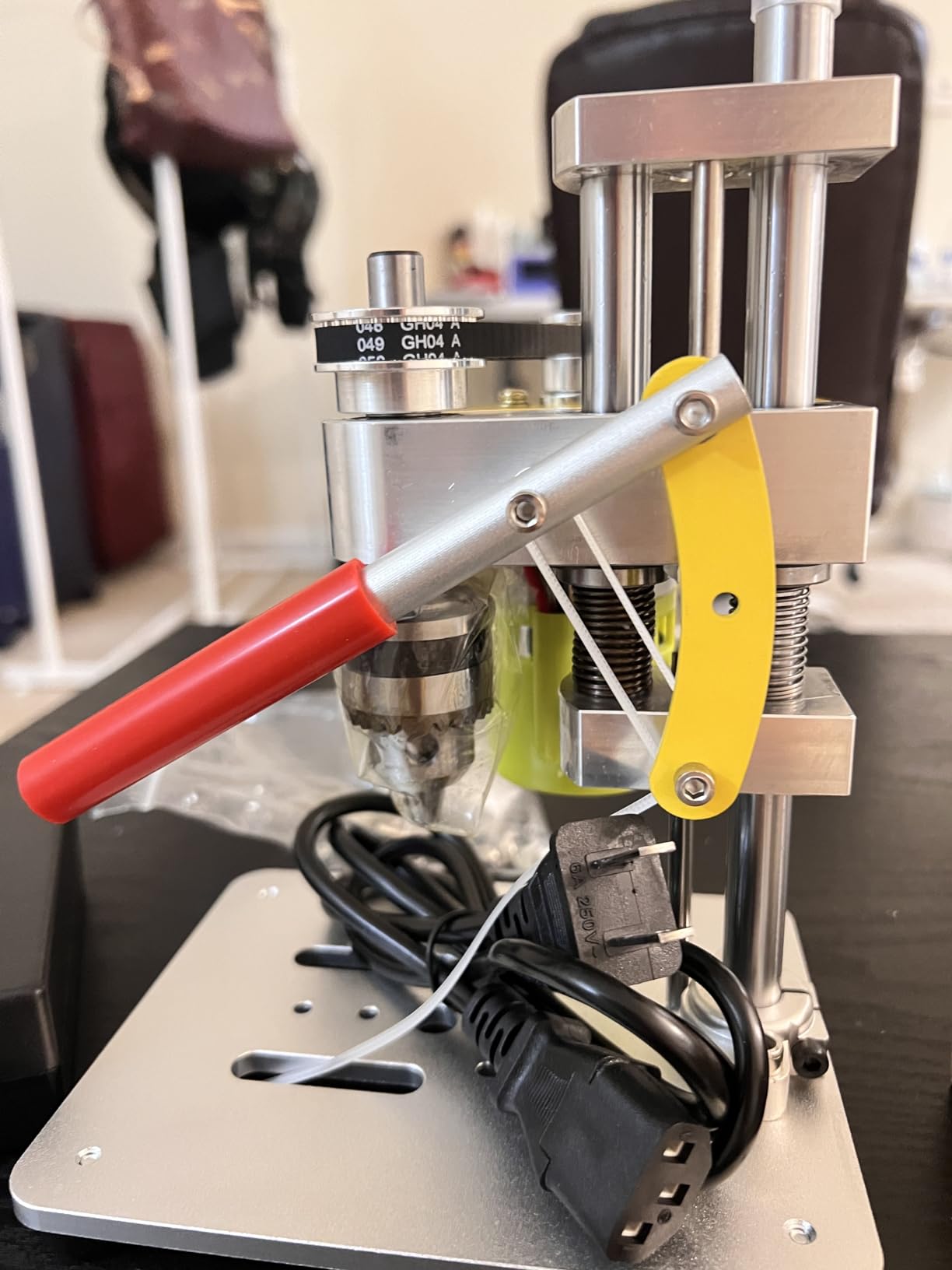 Mini Drill Press, Benchtop Electric Drill Press, 795 Motor, B10 Chuck for Wood, Metal, Jewelry, DIY Crafts customer photo 1