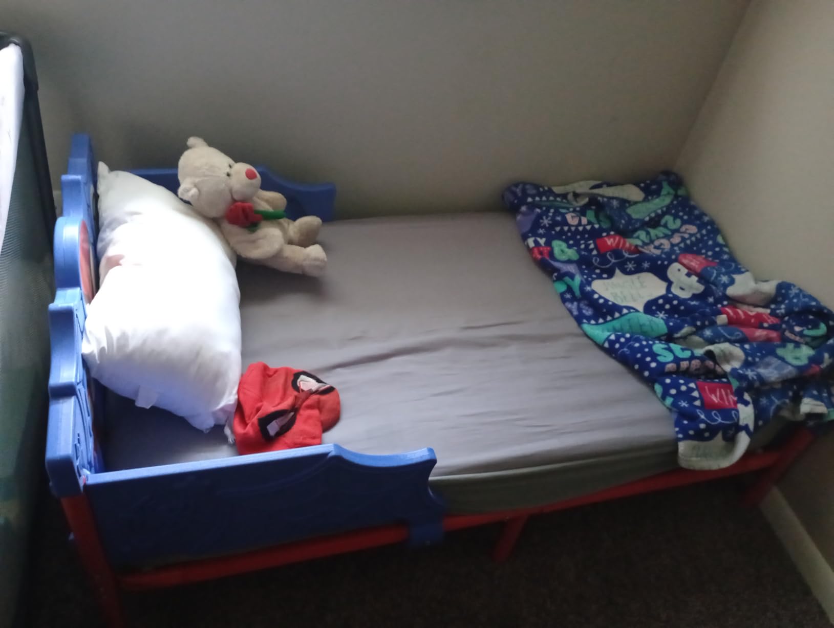 Delta Children Spidey and His Amazing Friends 3D Toddler Bed, Blue customer photo 2