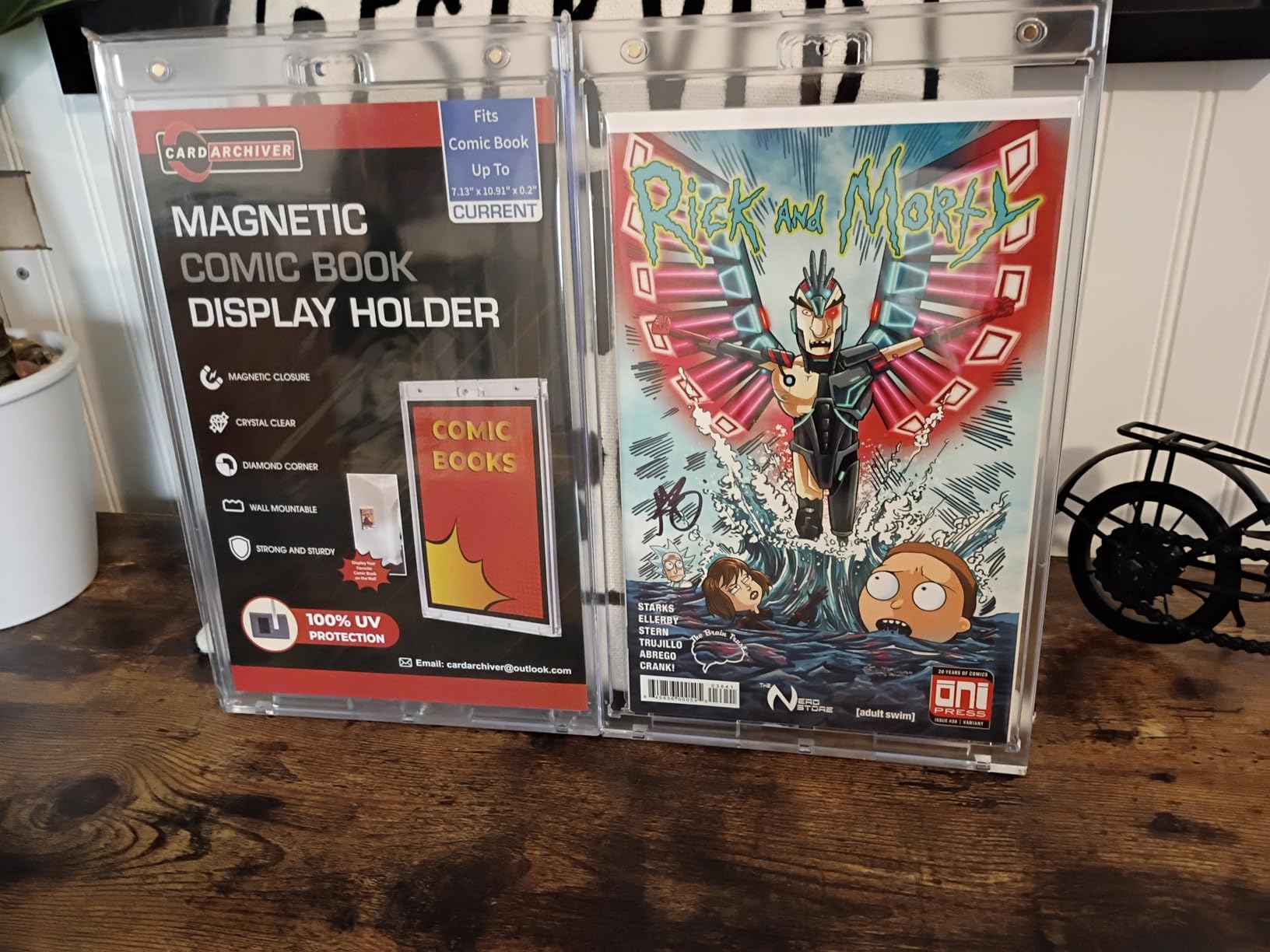 2ct Current Magnetic Display-Cases - Crystal Clear One Touch Comic-Book Holders, UV Protection Slab Protectors, Premium Wall-Mountable Holders customer photo 1