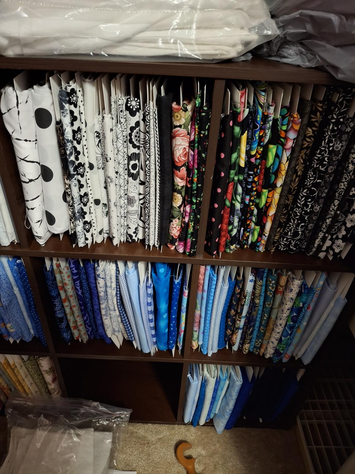 Fabric Organizer Boards for Neat and Easy Storage, Set of 200 Comic Book Boards for Fabric Storage, Magazine, and Books, 7.5 * 10.5 Inch Magazine Boards and Fabric Board with Plastic Alligator Clips customer photo 1