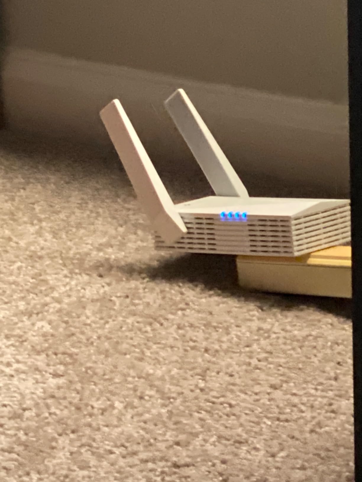TP-Link RE615X AX1800 WiFi 6 Range Extender w/Ethernet Port | 1.8G Dual-Band Wireless Repeater Amplifier | Up to 2100 Sq. Ft., 64 Devices | Internet Signal Booster | APP Setup | EasyMesh Compatible customer photo 1