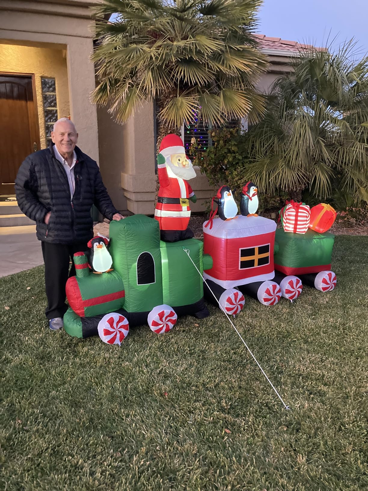 Best Choice Products 8.5 x 5ft Lighted Inflatable Christmas Train & Animated Santa, Large Outdoor Holiday Decor w/LED Lights, Penguins, Candy Cane Wheels, Gifts customer photo 1