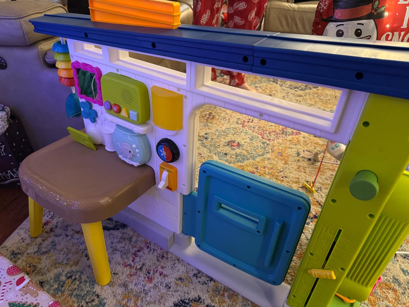 Fisher-Price Baby Learning Toy Laugh & Learn Ultimate Playhouse with Smart Stages & 9 Pretend Play Accessories, Infants & Toddlers Ages 6+ Months customer photo 1