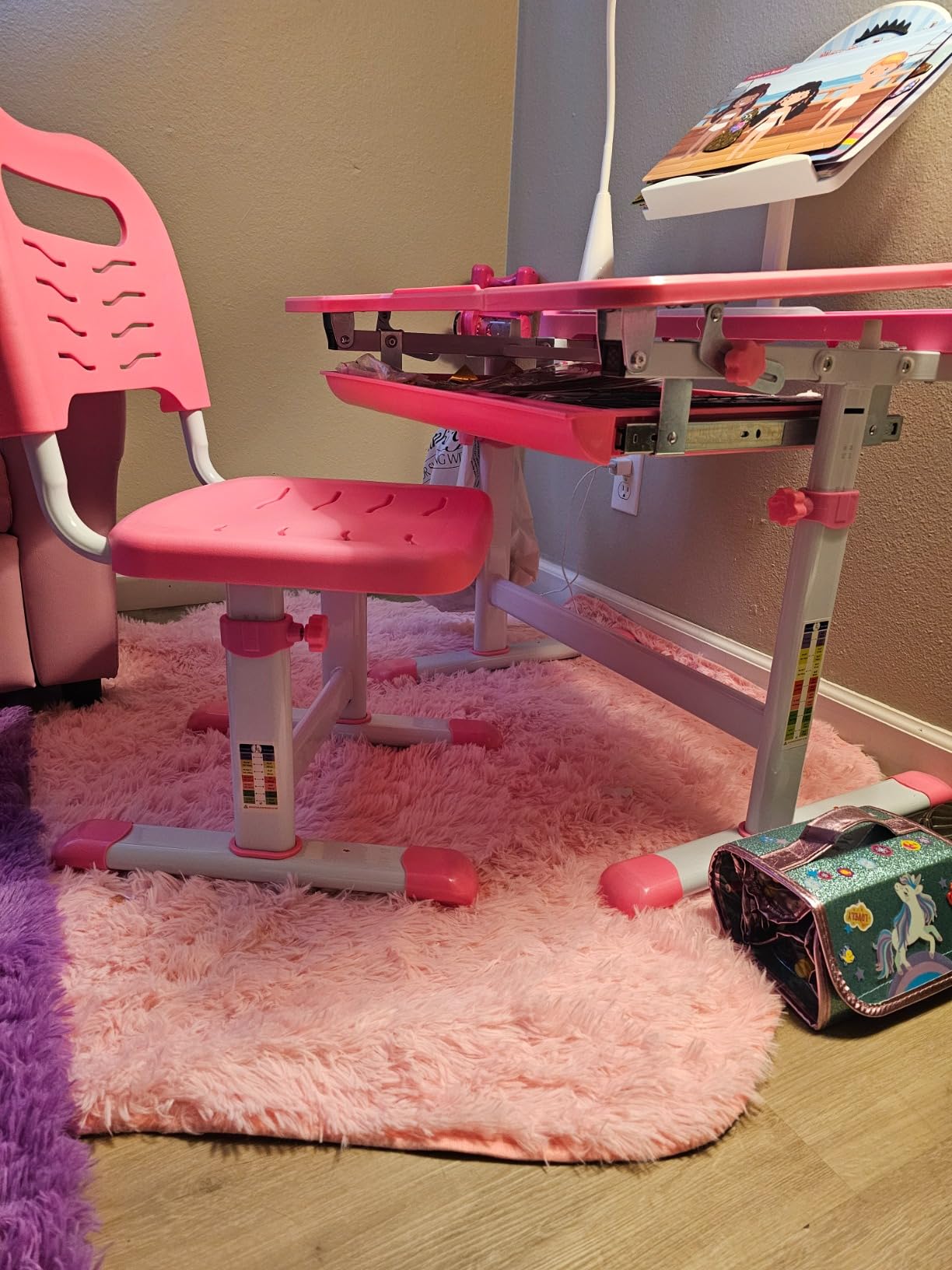Diroan Kids Desk and Chair Set with LED Light, Height-Adjustable for Age 7+ | Ergonomic, Large 0-45°desk, Sturdy steel frame, Storage drawer, Bookstand, Metal hook customer photo 2