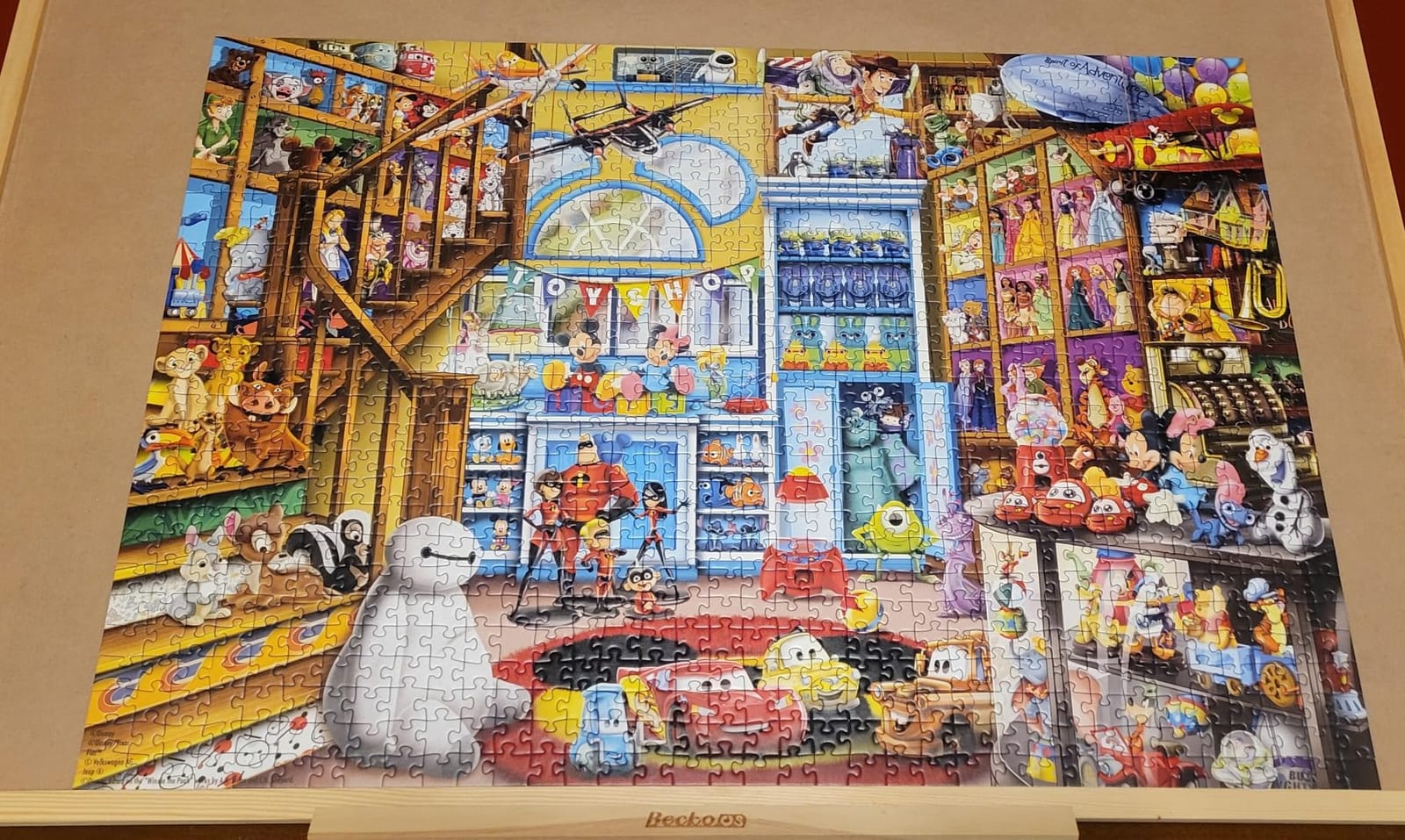 Ravensburger - Disney & Pixar - 1000 Piece Jigsaw Puzzle - Stunning, Vivid Imagery of Favorites Mickey Mouse, Olaf & More - Toy Shop Scene - Ideal Gift - Frameable Art- Puzzles for Adults customer photo 1