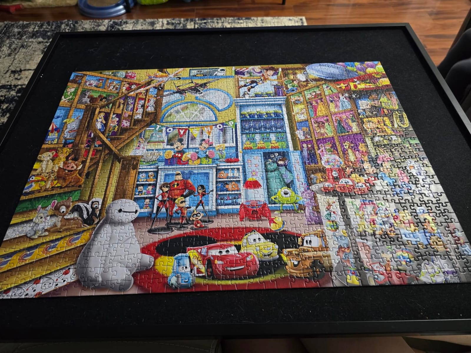 Ravensburger - Disney & Pixar - 1000 Piece Jigsaw Puzzle - Stunning, Vivid Imagery of Favorites Mickey Mouse, Olaf & More - Toy Shop Scene - Ideal Gift - Frameable Art- Puzzles for Adults customer photo 2