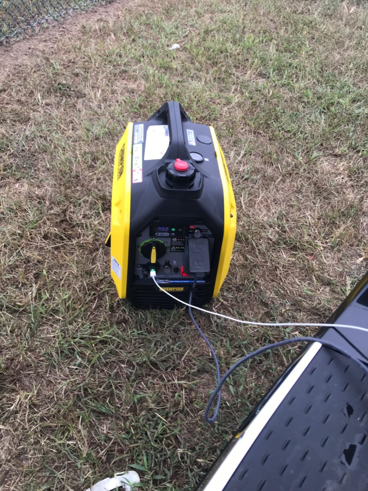 Champion Power Equipment 2500-Watt Ultralight Portable Inverter Generator with Quiet Technology and Free 3-Year Warranty customer photo 1