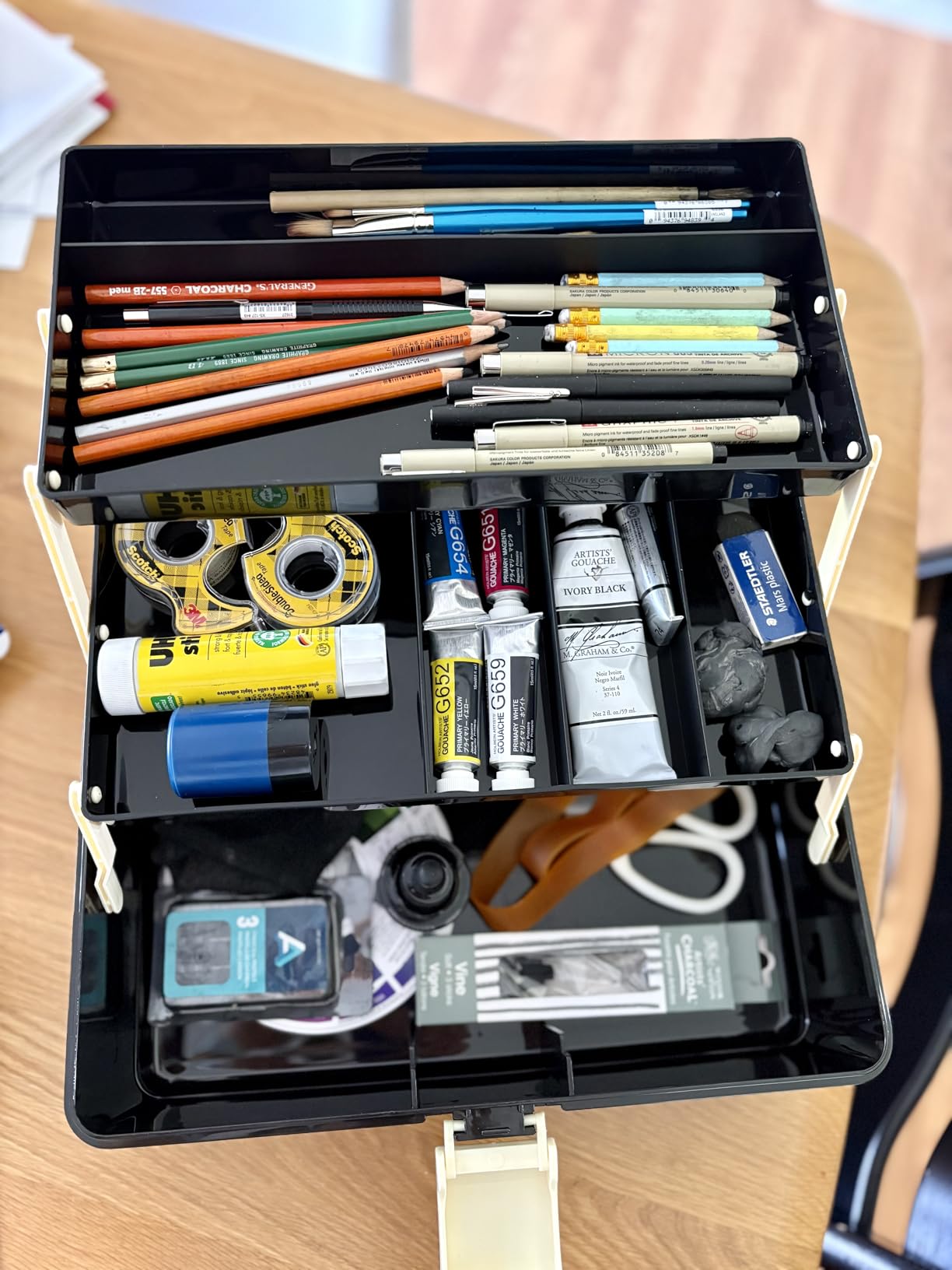 WEWLINE 13-Inch Art Storage Box 3-Layers Plastic Storage Box with Handle Craft Art Bin Portable for Home School Office Travel, Black customer photo 2
