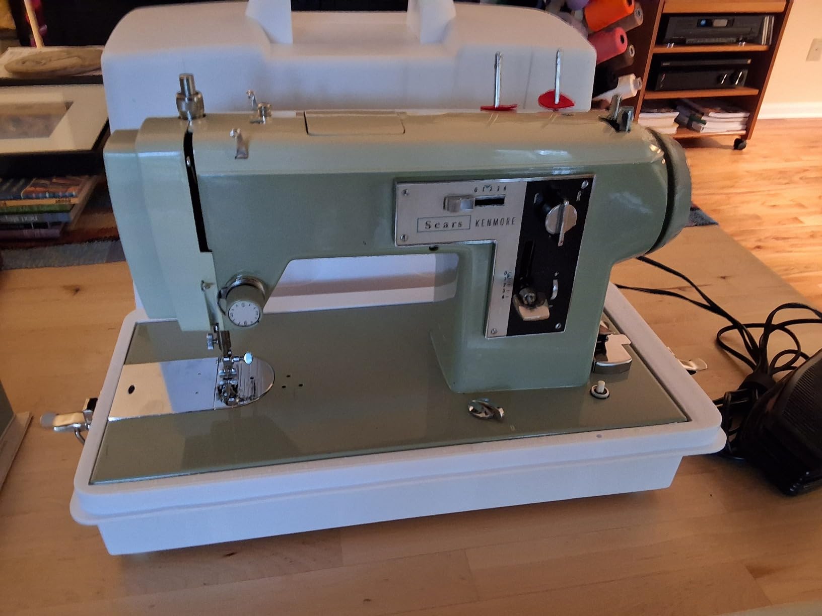 Alphasew/Kenmore 97081 Hard Case, 16.75x7.125 Opening for Old Square Corner Flatbed Sewing Machine, Pre-1980 Sears Kenmore 158 Models, Pre-1960 White Domestic Rotary customer photo 1