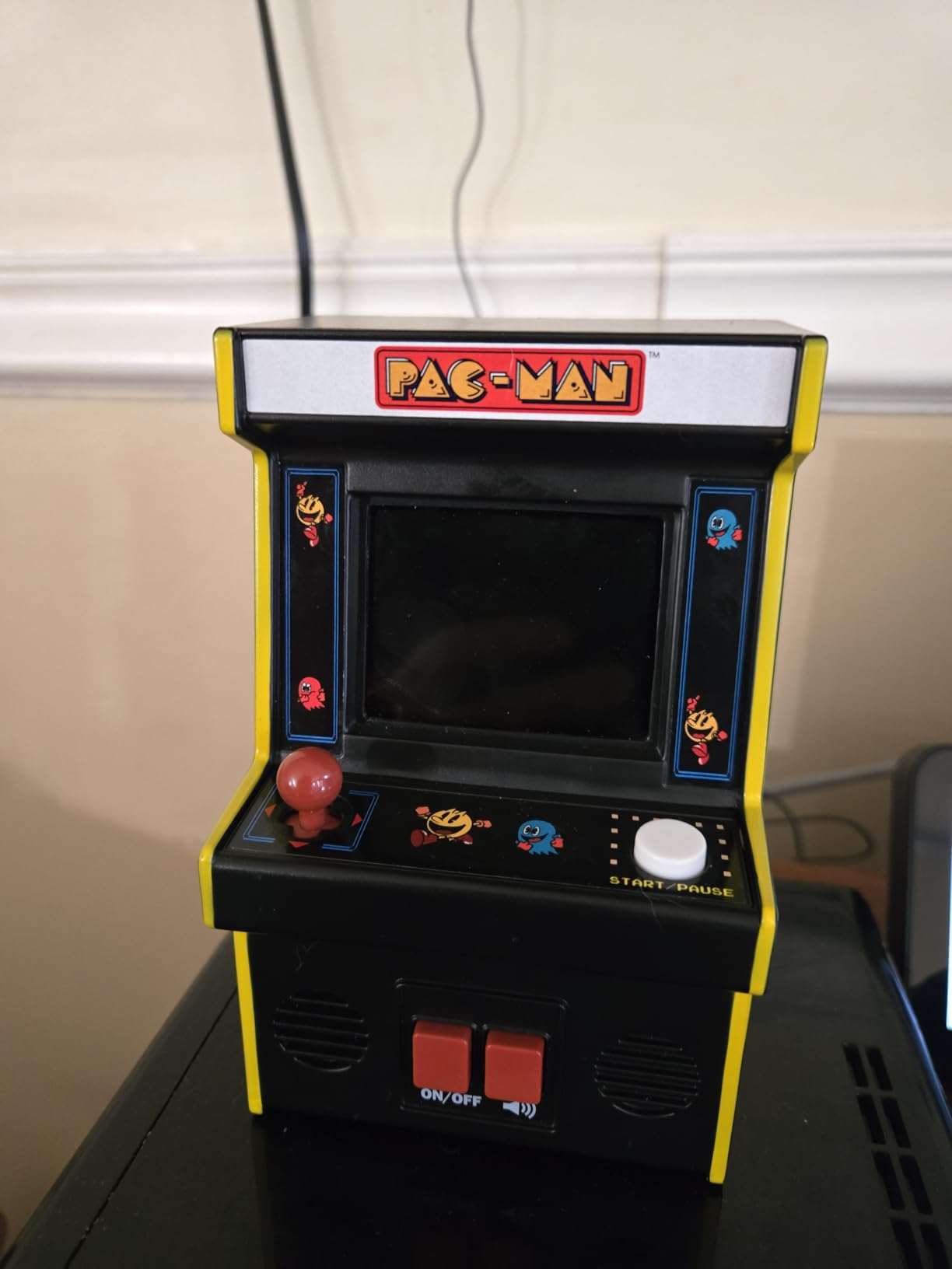 Arcade Classics - Retro Mini Arcade Game, Full Color Screen, Classic Handheld Electronic Game Console, 90s Toy, Great Gift for Kids 8+, Pac-Man customer photo 2