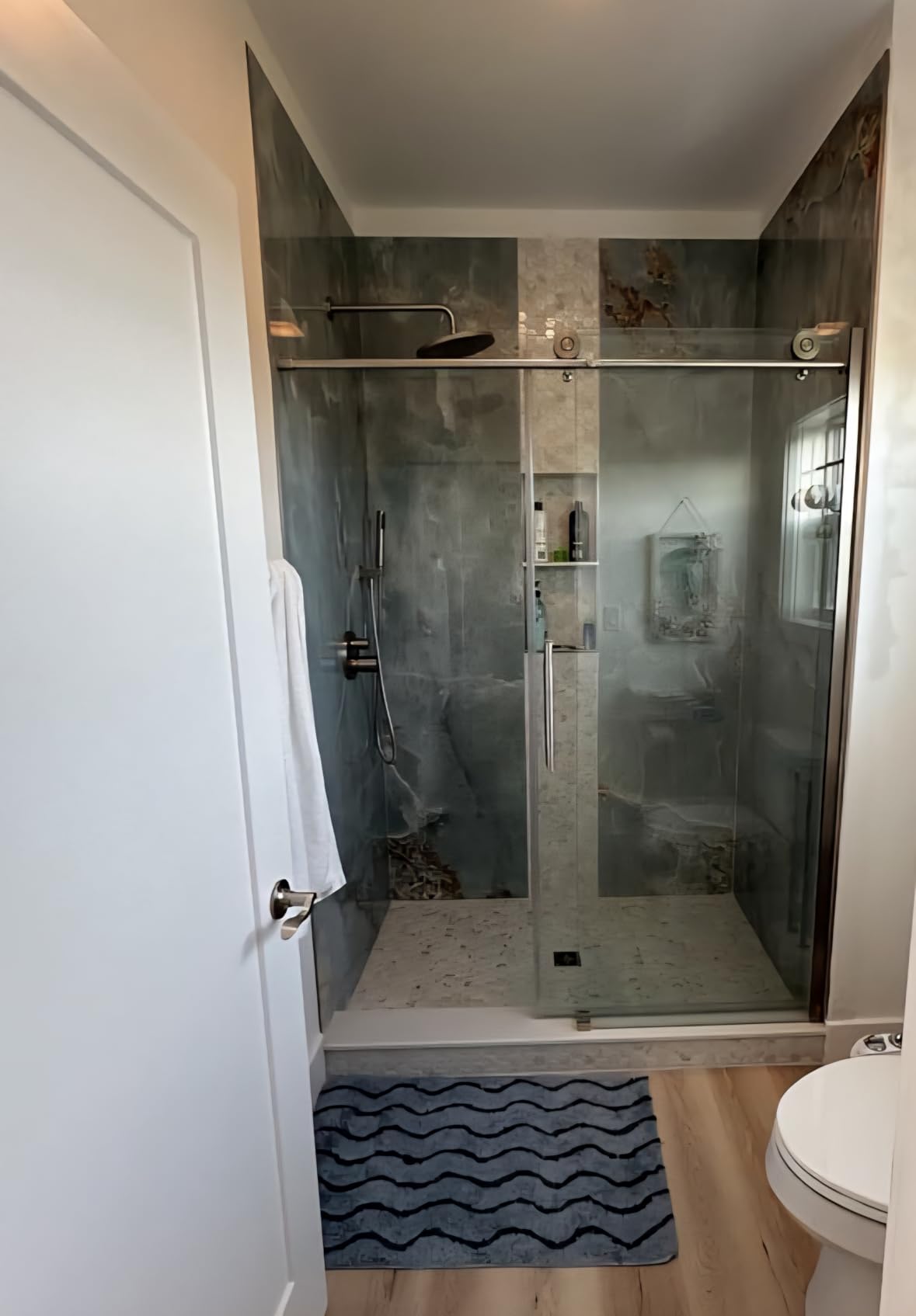 Delta Modern 14 Series Round Rain Shower System Faucet Set, Rainfall Brushed Nickel Shower Head and Handle Set, Valve Trim Kit, 10 Inch, Spotshield Stainless 342702-SP customer photo 1