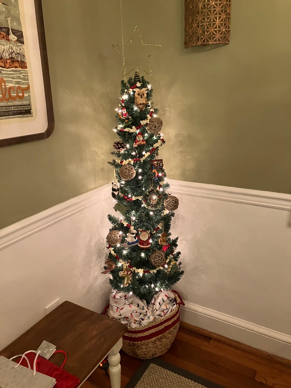 Goplus 5ft Slim Pencil Christmas Tree, Artificial Unlit Skinny Xmas Tree with 220 Branch Tips, Sturdy Metal Stand customer photo 2