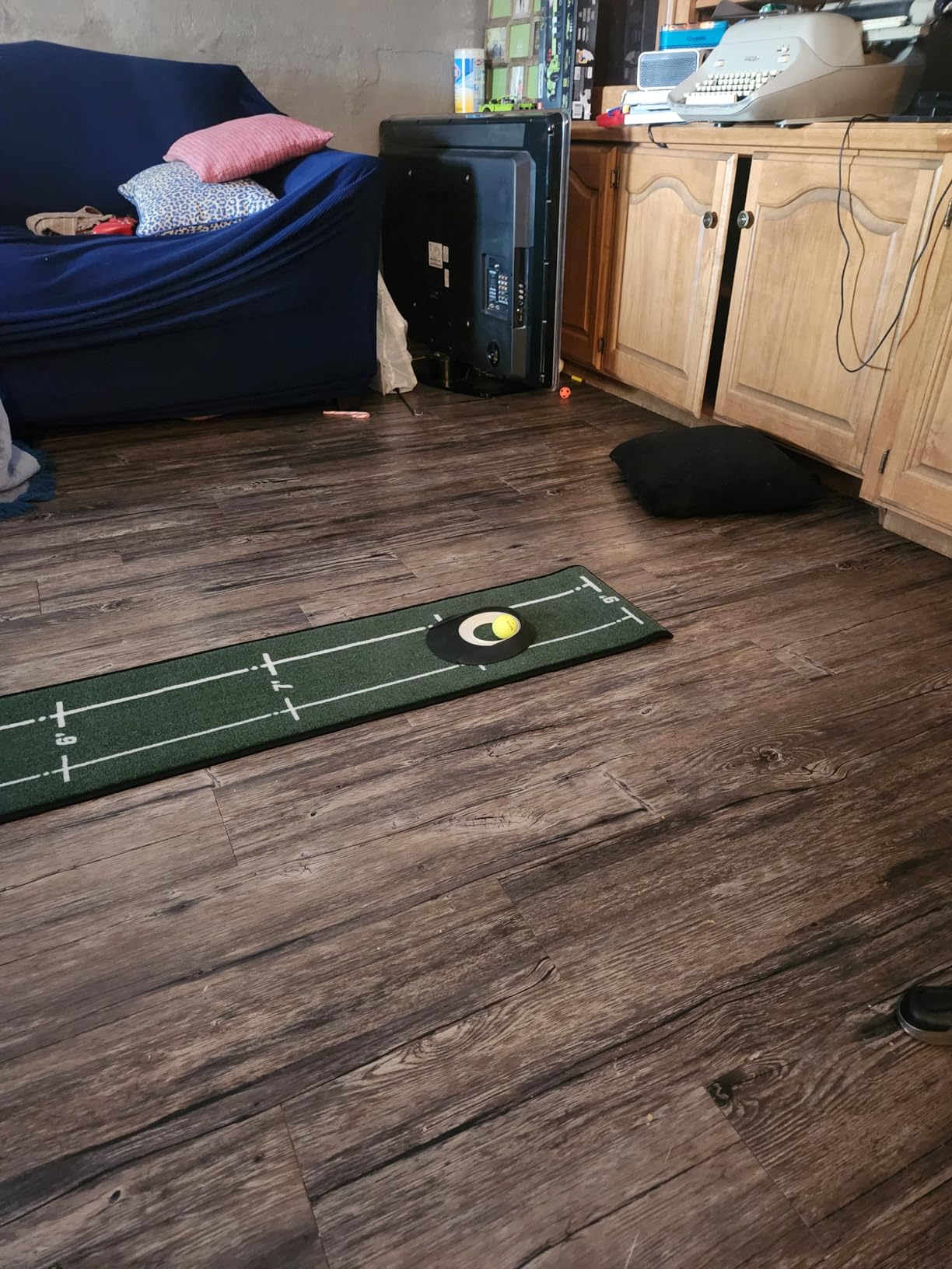 Golf Putting Mat Indoor & Outdoor with Distance Markers Anti Slip Backing | Professional golf practice mat, realistic putting green for home, office, backyard golf training accessories portable matt customer photo 2