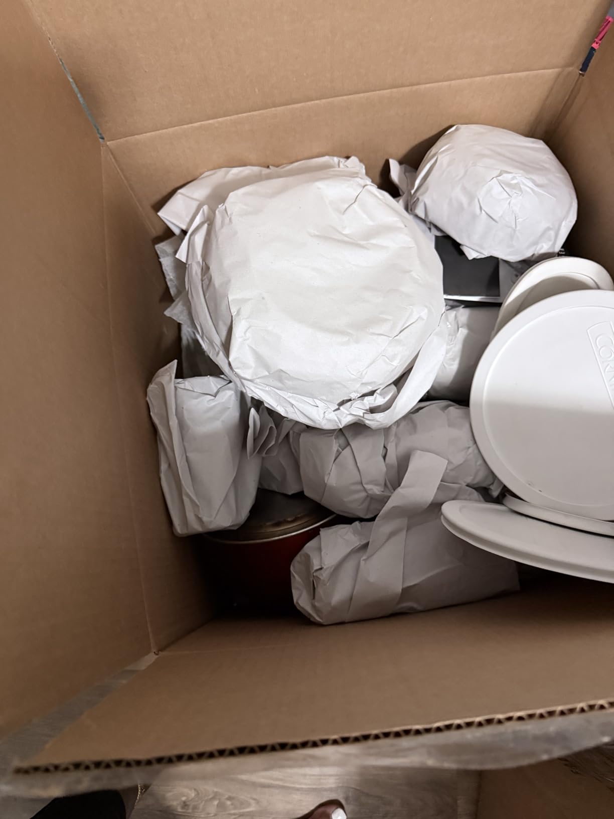 White Bulk Packing Paper Sheets for Moving | 640 sheets | 27