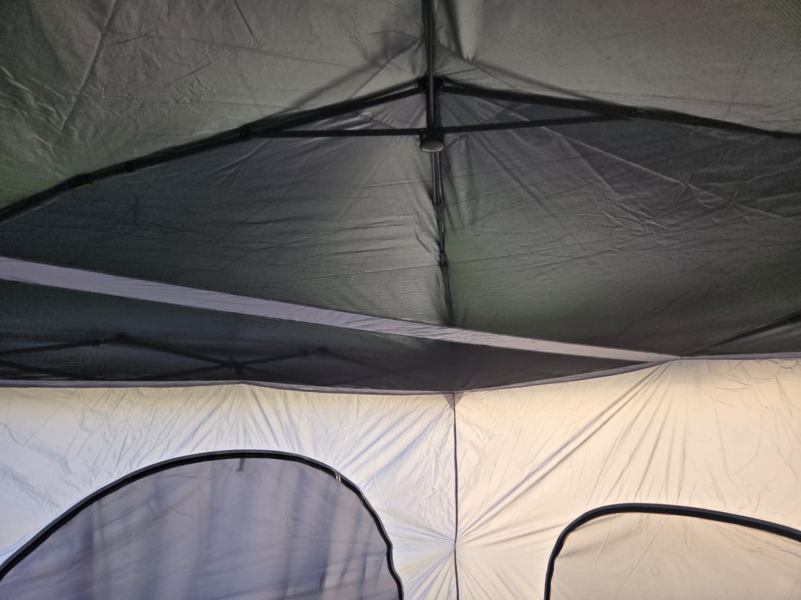Yaheetech 10x10 Pop Up Canopy Tent 1-Button One Person Quick Setup, White | Portable Easy Set-up Commercial Gazebo Equipped with Wheeled Bag & 4 Sandbags, Fit for Home Party and Outdoor Events customer photo 1