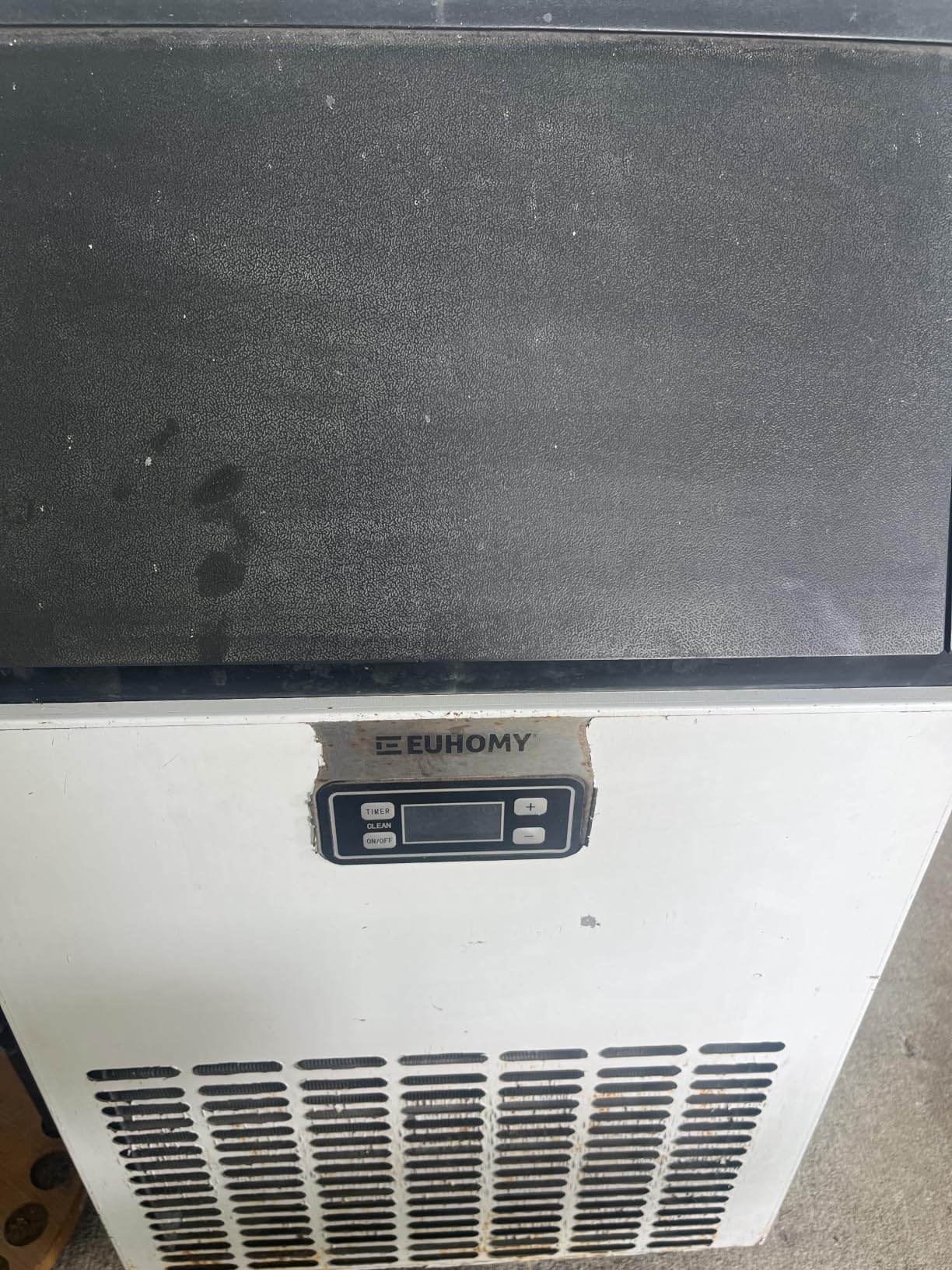 EUHOMY Commercial Ice Maker Machine, 200lbs Daily Output, Under Counter ice Machine with 65lbs Ice Storage Capacity, Perfect for Home/Bar/Restaurant/Outdoor Activities (Stainless Steel) customer photo 1