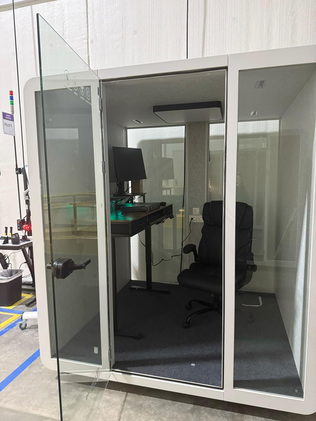 GEARONIC Mobile Office Pod Booth, Sound Proof Office Booth Pod with Mobile Roller, Larger Space for 4-6 People, LED Lighting System,Fans and AC USB Ports customer photo 1