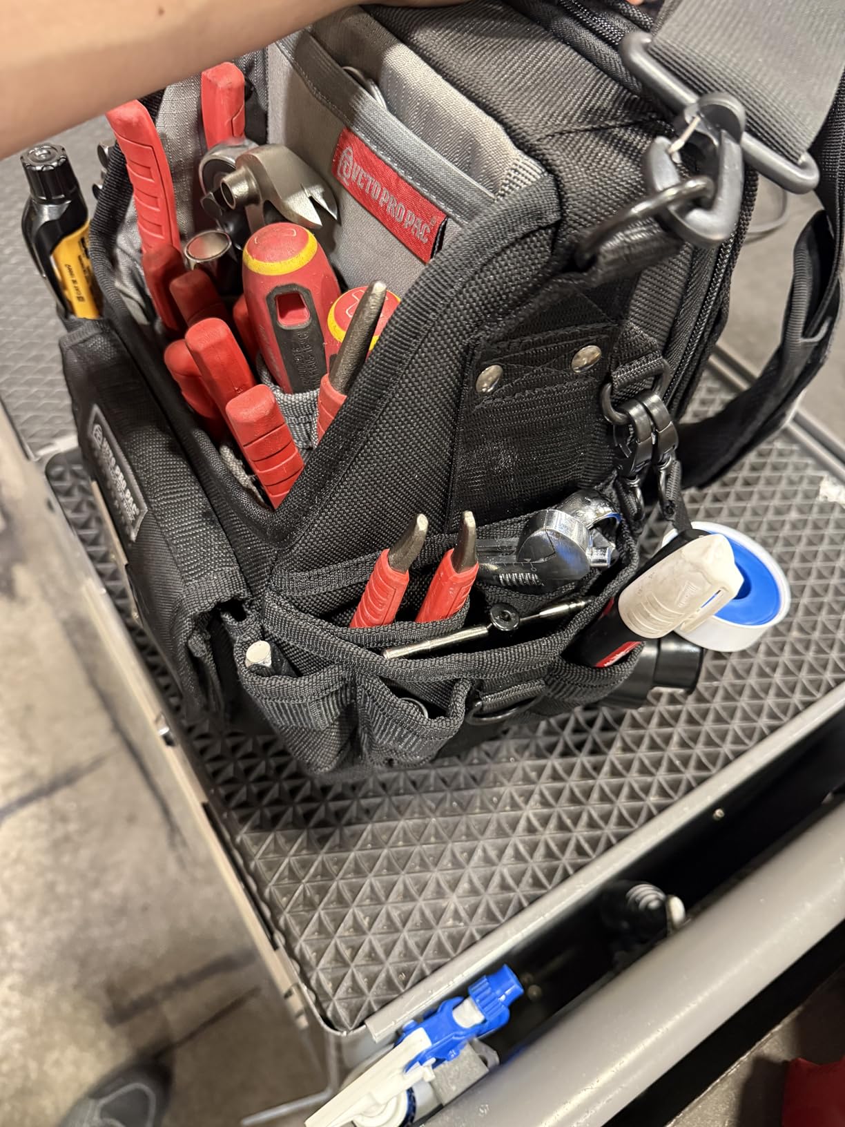 Veto Pro Pac SB-LD (Hybrid Tool and Meter Bag) customer photo 2
