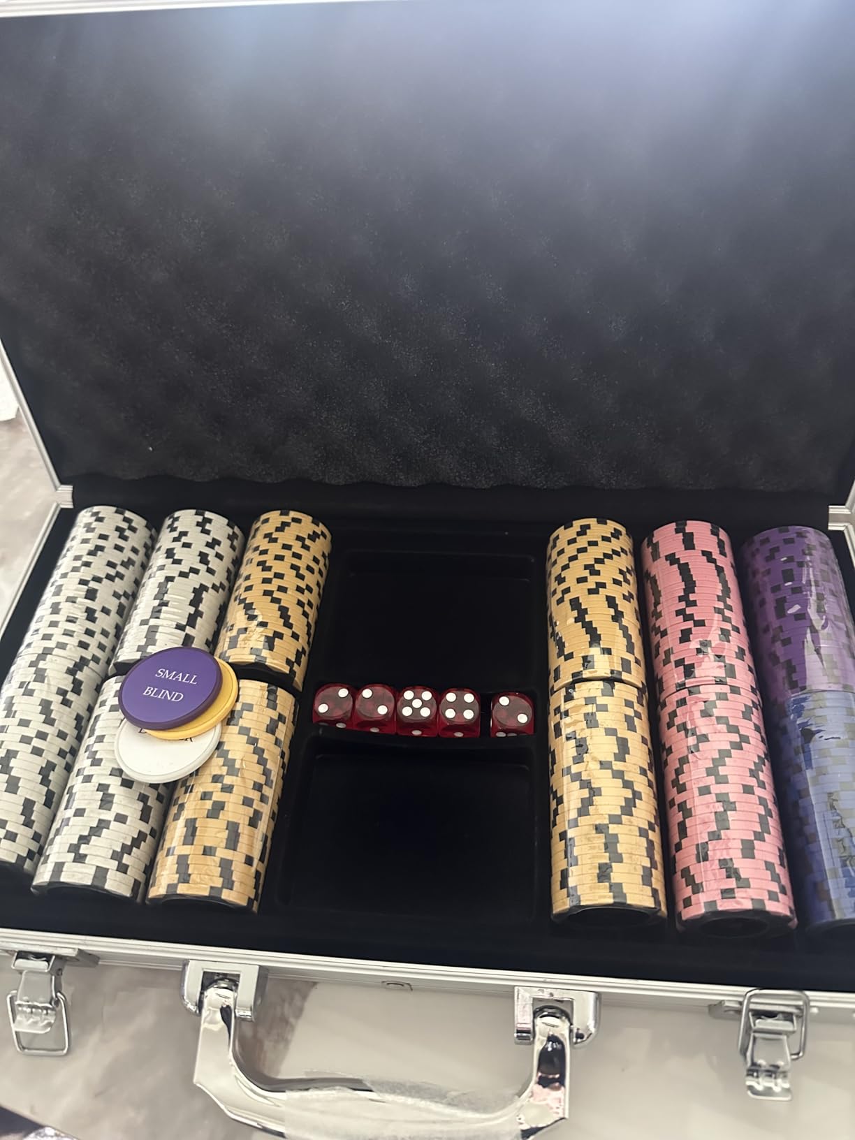 HEITOK 300-Piece Clay Poker Chip Set with Numbered 14g Chips Case | Complete poker chip set for 2 to 8 players with cards, dice, dealer and blind buttons for home games and travel customer photo 1