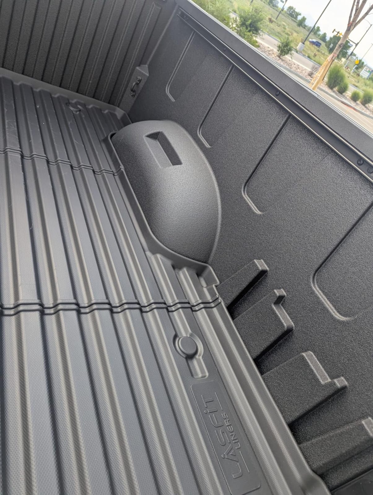 LASFIT Truck Bed Mat for Chevrolet Silverado/GMC Sierra 1500 2019-2026 | 5.8FT Bed customer photo 2