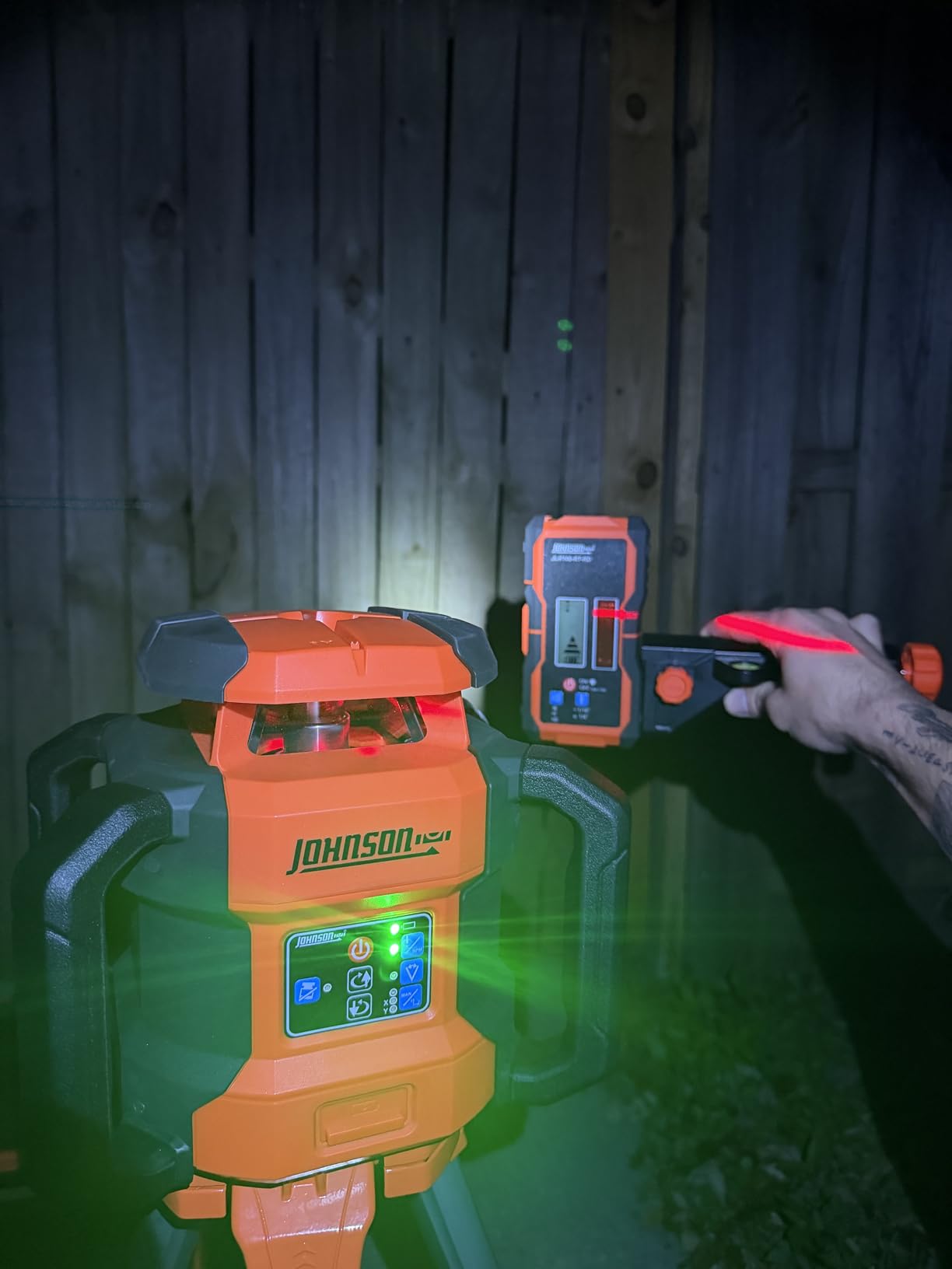 Johnson Level & Tool JRT300-RDHV-S Self-Leveling Red Dual Slope Rotary Laser System, 4,000FT Range, Lithium Ion Batteries, Magnetic Target, Laser Detector, Remote Control, Tripod and 13 FT Grade Rod customer photo 2