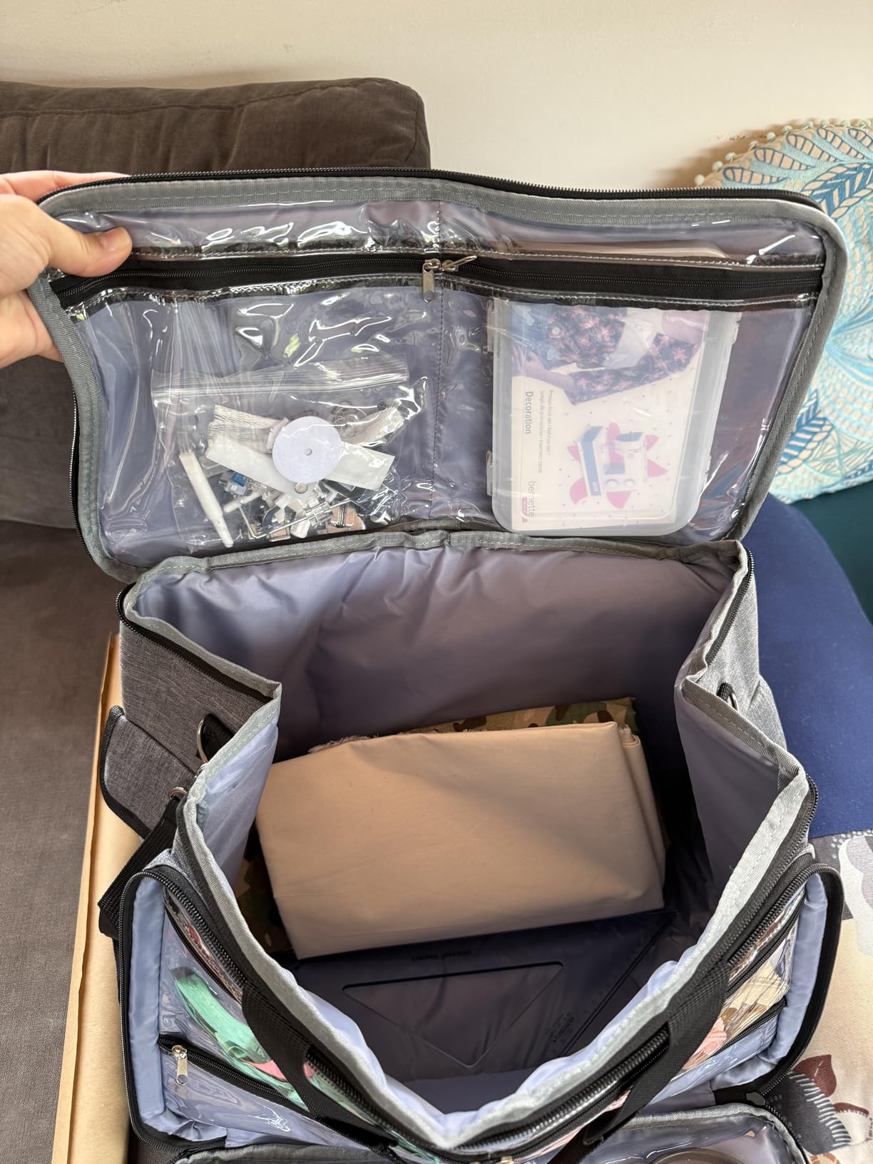 JJRING Portable Sewing Machine Carrying Case With Shoulder Strap, Grey | Heavy Duty Sewing Machine Tote Bag Suitable For Standard Sewing Machines customer photo 1