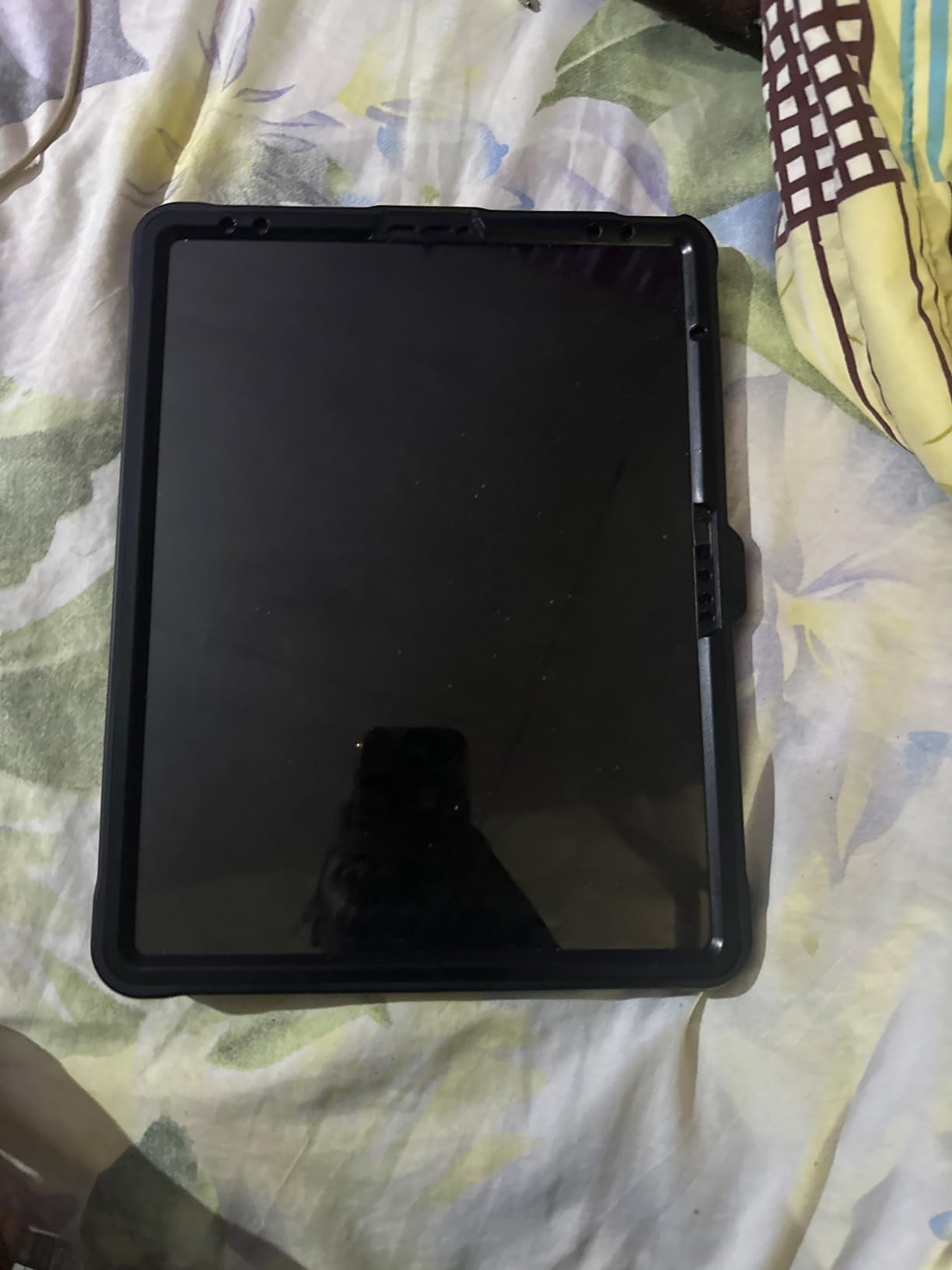 iPad Air 13-inch (M2): Built for Apple Intelligence, Liquid Retina Display, 128GB, 12MP Front/Back Camera, Wi-Fi 6E, Touch ID, All-Day Battery Life - Starlight customer photo 1