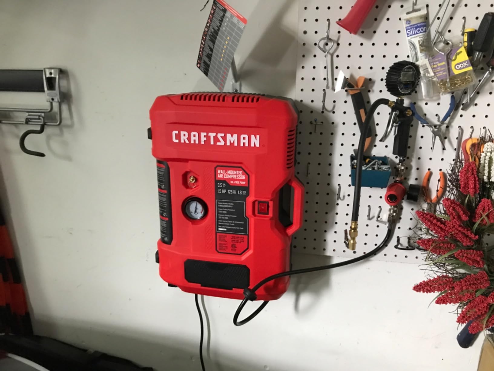 CRAFTSMAN Tire Inflator, All in One Wall Mount Air Compressor Oil-Free with Retractable 30ft Air Hose and Pressure Regulator, Great for Tire Inflation, Brad/Stapler, Finishing Jobs, 1.5HP 125PSI customer photo 2