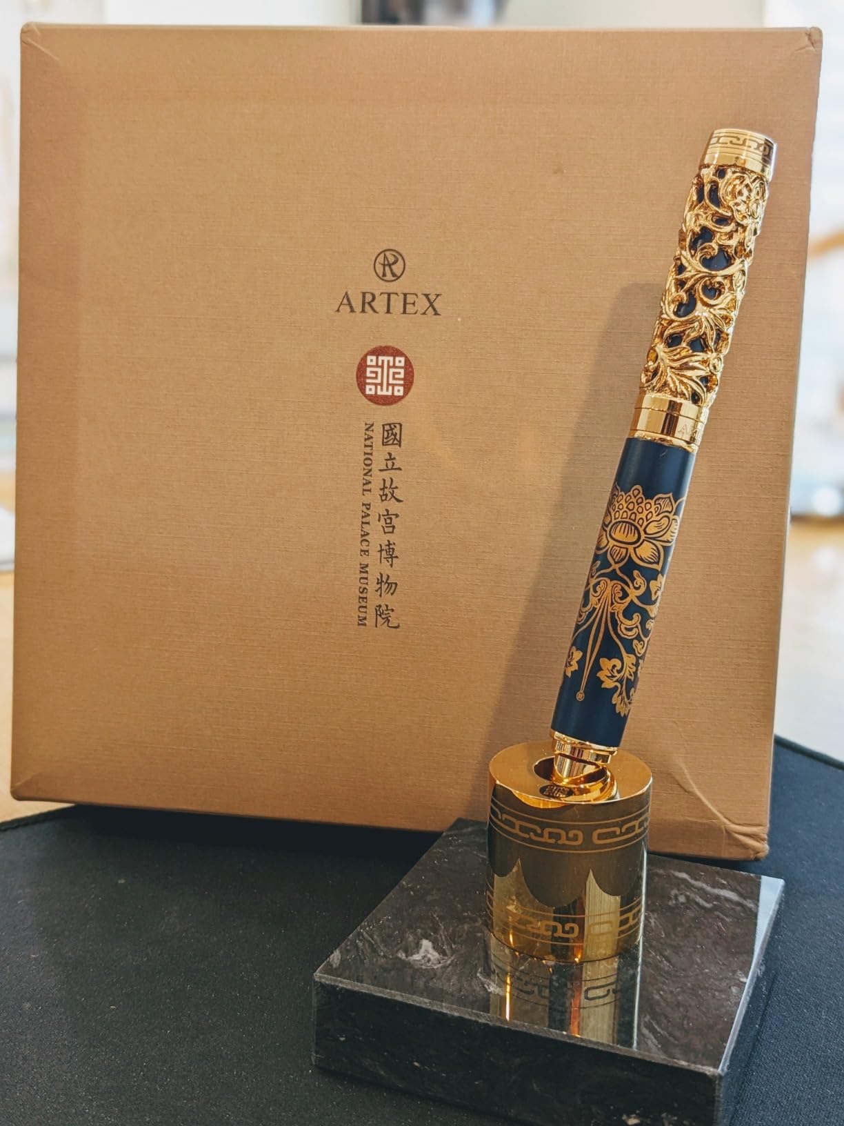 ARTEX x National Palace Museum Gold Lotus Fountain Pen & Marble Stand Set | Luxury fountain pen with solid metal body, German SCHMIDT fine nib and natural marble stand for elegant desk display customer photo 2