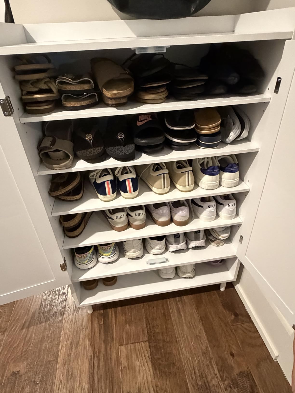 ONBRILL Shoe Storage Cabinet with Cross Molding Doors, 6-Tier Farmhouse Shoe Cabinet with 3 Adjustable Shelves and Metal Legs, 45'' Tall Shoes Rack Organizer Cabinet for Entryway, Front Door, White customer photo 1