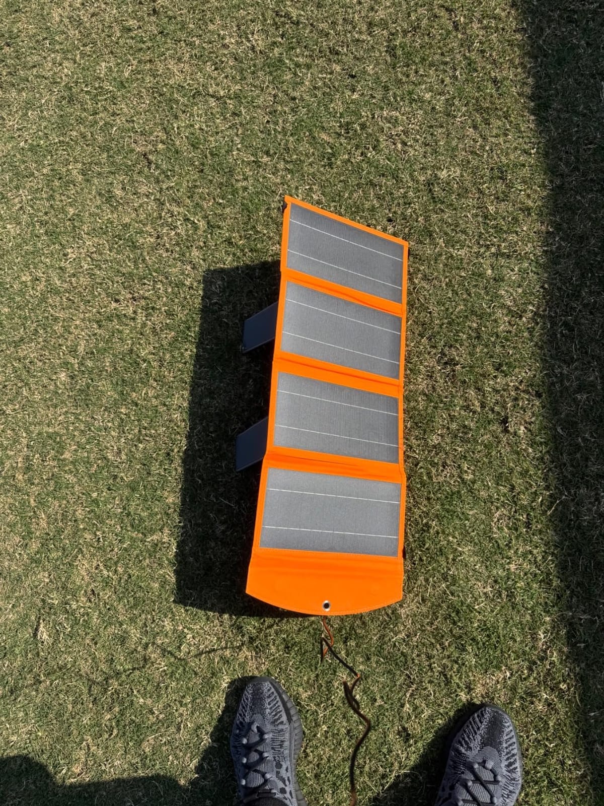 SOLUPUP Solar Panels 30W Portable Foldable Solar Charger with 5V USB-A and USB-C Fast Charging Compatible with iPhone, iPad, Samsung, Power Banks, IPX5 Waterproof Perfect for Camping, Hiking, Outdoor customer photo 2