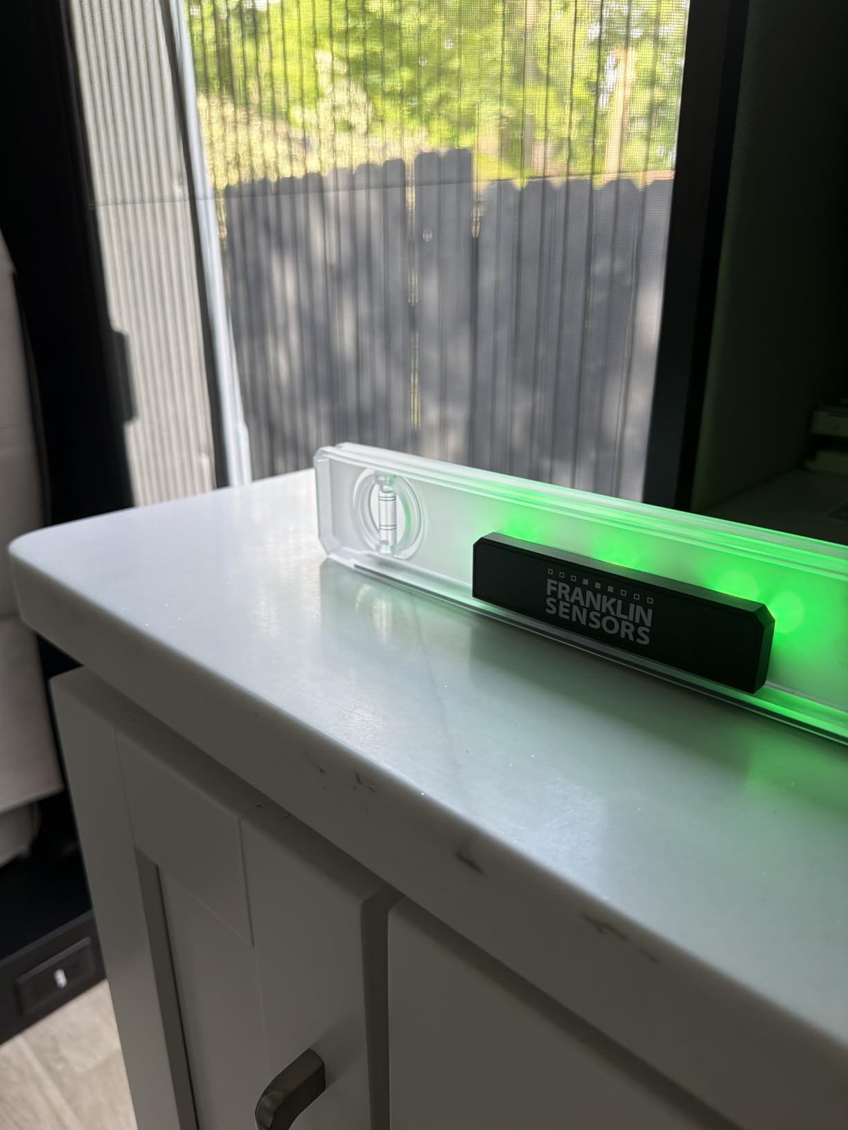 Franklin Sensors Light Level, Turns Green When Level, Magnetic Leveler | 12-inch Small Torpedo Level Tool With 2 Bubble Spirit Level Vials at 90 and 180, Made in the USA customer photo 1
