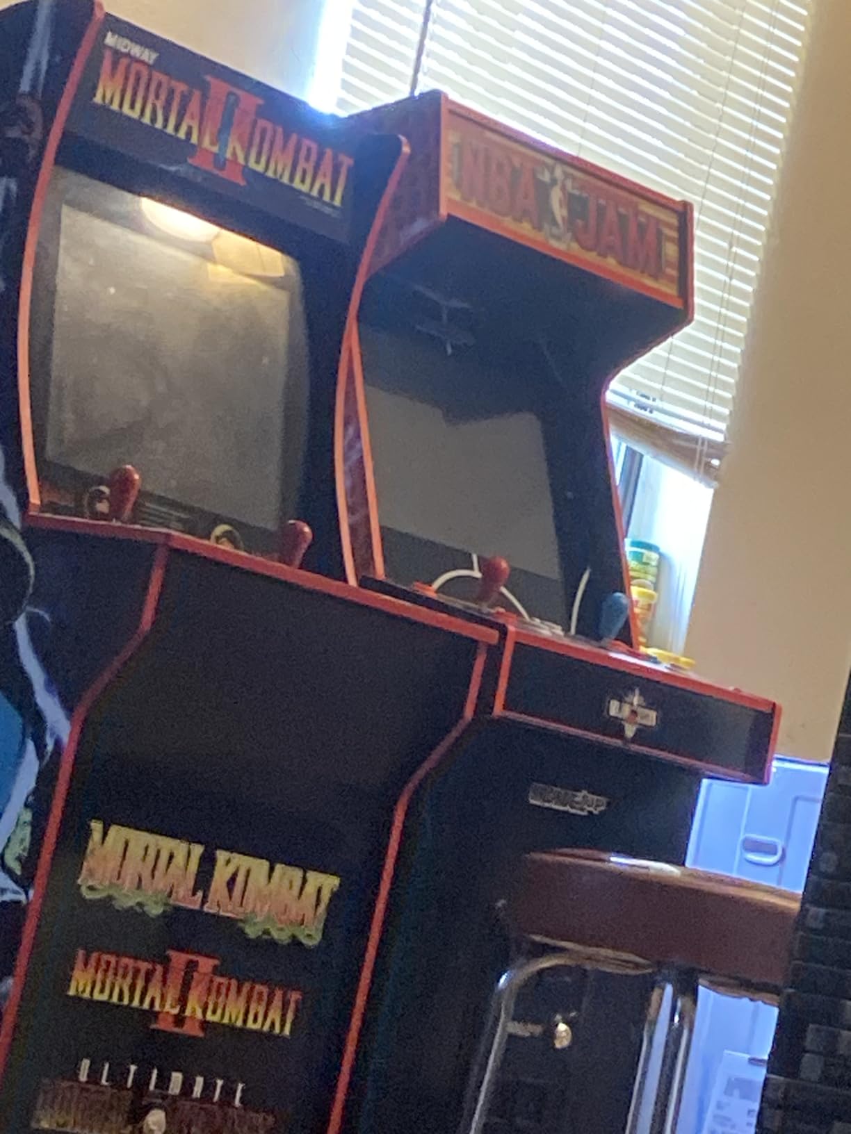 Arcade1Up NBA JAM Deluxe 2-Player Home Arcade Machine customer photo 1