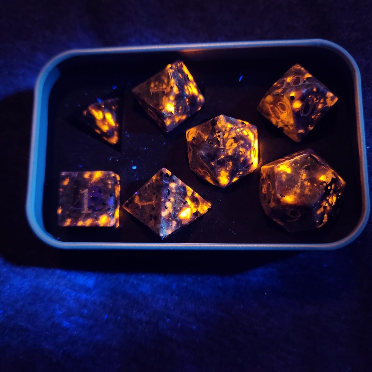 Natural African Bloodstone Dice Set, 7-Piece Hand-Carved Gemstone Polyhedral Dice for Dungeons & Dragons (D&D), Pathfinder, MTG, Tabletop RPG Gaming, Heavy Stone Dice with Gold Numbers (Bloodstone) customer photo 1