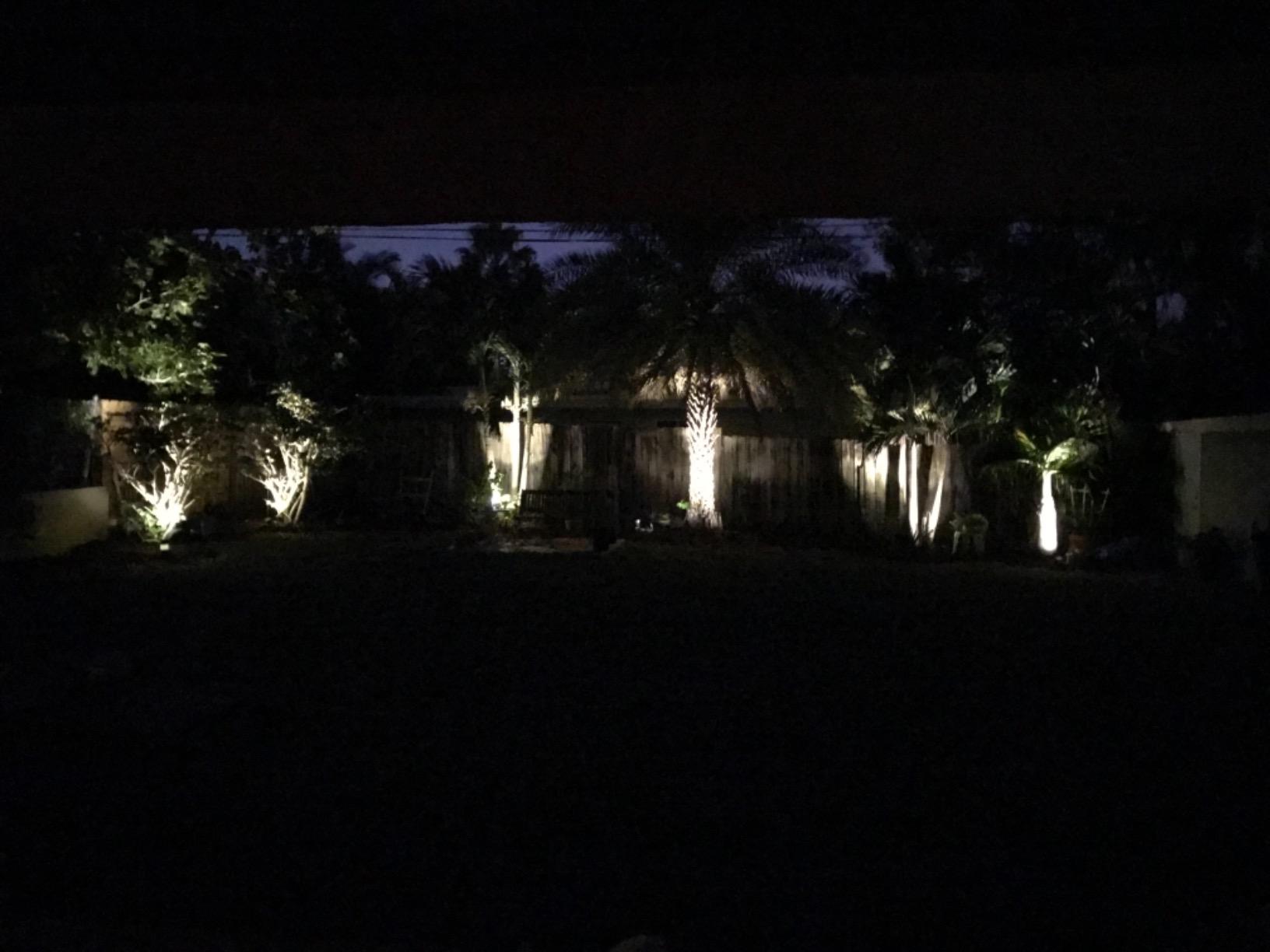 InnoGear Solar Spot Lights, Outdoor Solar Lights Solar Spotlights Flag Pole Light Waterproof Landscape Lighting Outside for Flag Uplighting Backyard Patio Pathway Statue Palm Tree Sign, Cool White customer photo 2