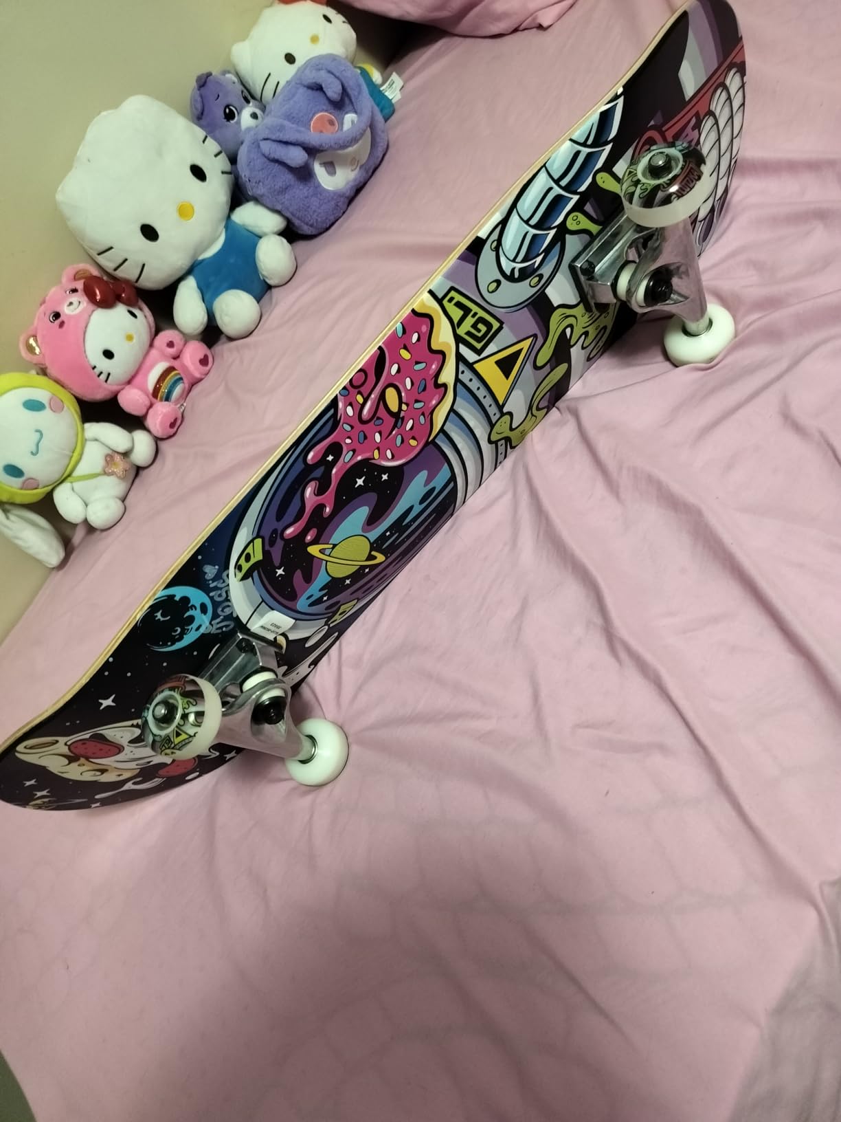 Roller Derby Deluxe Series Skateboard for Beginners, Kids, Teens and Adults customer photo 2