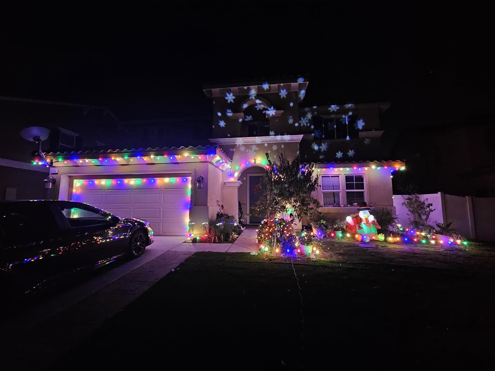 Christmas Projector Lights Outdoor - 2025 Upgrade Falling Vivid Snowflake 6 Bigger LED Waterproof & Adjustable Christmas Snowflake Projector Lights Indoor for Xmas Christmas Party customer photo 2