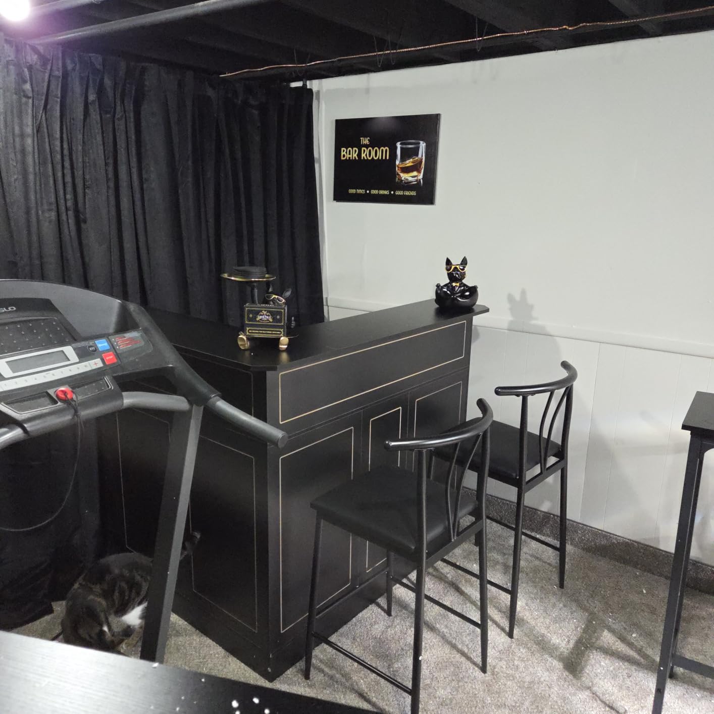 Tribesigns L-Shaped Bar Cabinet, 4-Tier Corner Bar Unit with Stemware Racks, Black customer photo 1