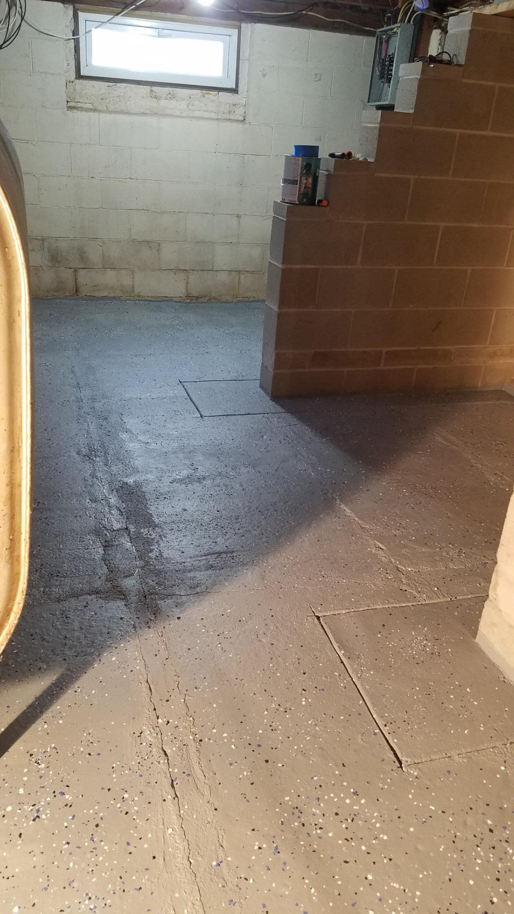 Rust-Oleum EpoxyShield Satin Gray Basement Floor Coating Kit | Basement Floor Protection, Moisture And Stain Resistance, Durable Concrete Coating, Easy Application, 1 Gallon customer photo 2