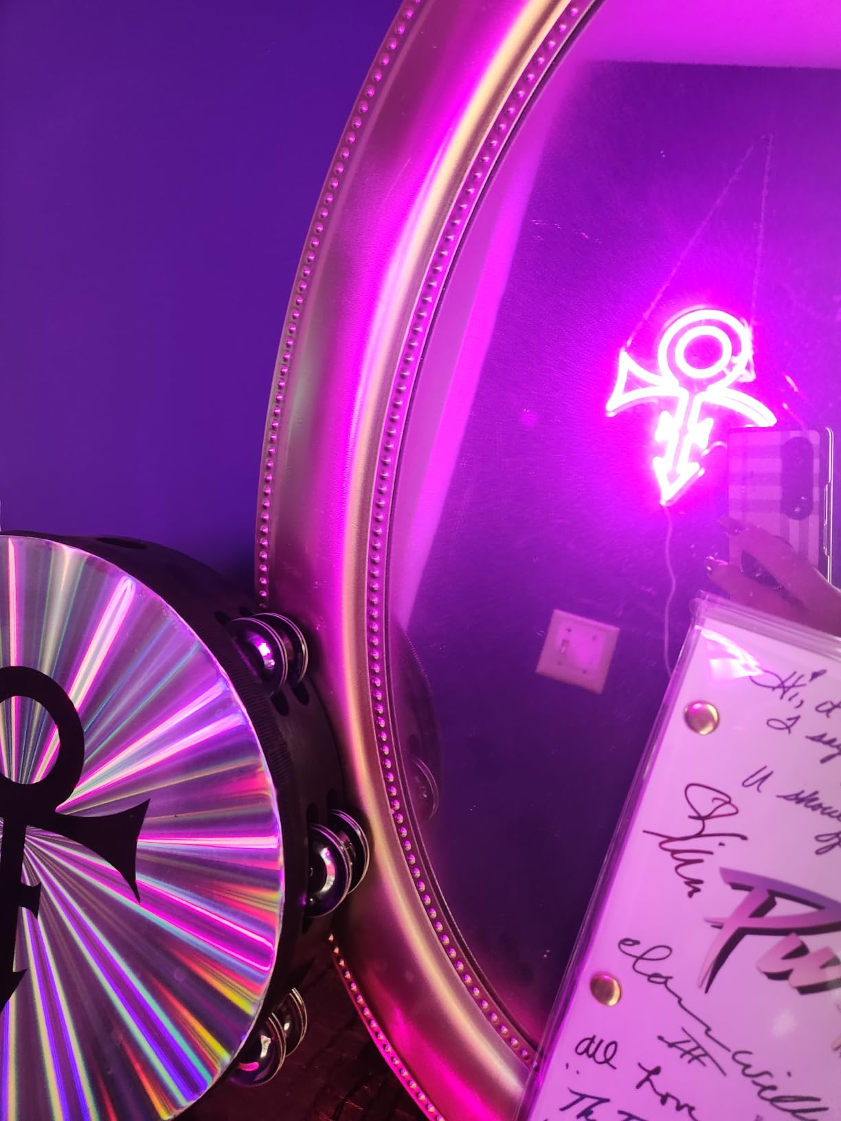 Lock Neon Signs for Wall Decor,Dimmable Game Neon Light for Gamer,Usb Powered Gaming Lights for Man Cave Bedroom Game Room Bar Birthday Gifts(9.8 * 11.8in) customer photo 2