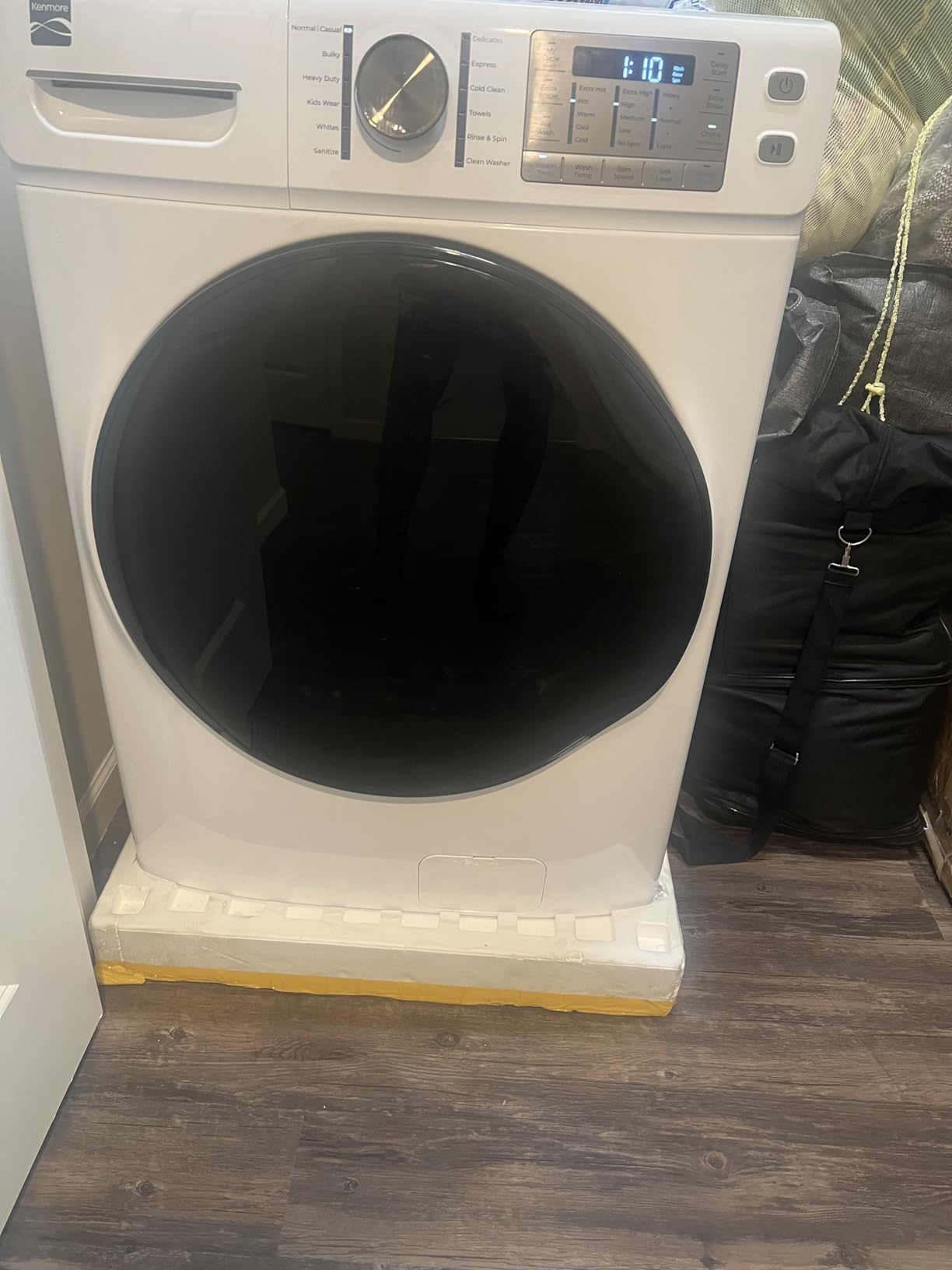 Kenmore 4.5 cu. ft. Front Load Washer - Metallic Silver customer photo 1
